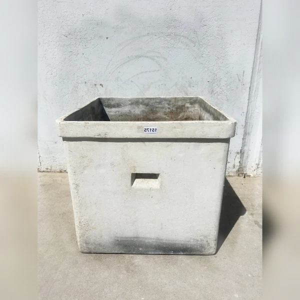 A20Sleek20and20LongLasting20Square20Stone20Planter - ANTIQUITIESWAREHOUSES