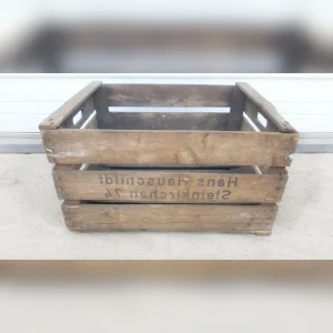 Apple20Wood20Crate20with20Side20Slats20for20Easy20Access - ANTIQUITIESWAREHOUSES