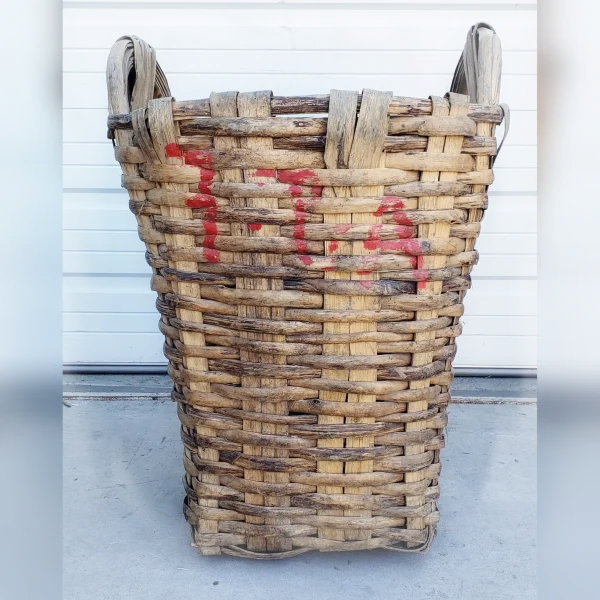 Beautiful20GrapePicking20Basket20Handcrafted20in20Portugal - ANTIQUITIESWAREHOUSES