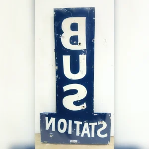 Call20Sign20for20Metal20Buses20with20an20Antique20Design - ANTIQUITIESWAREHOUSES
