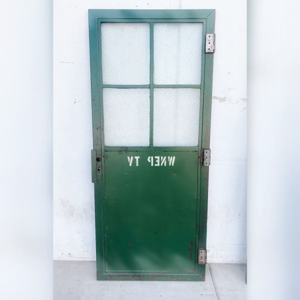 Chic20Metal20Door20with20Traditional20Chicken20Wire20GlassSafe20and20Elegant - ANTIQUITIESWAREHOUSES