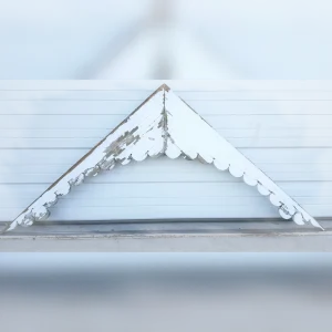 Contemporary20Triangular20Wall20Trim20Made20of20White20WoodAn20Architectural20Accent - ANTIQUITIESWAREHOUSES