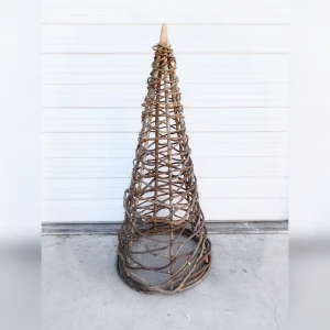 Elegance20and20Timelessness20A20Huge20Willow20Topiary - ANTIQUITIESWAREHOUSES