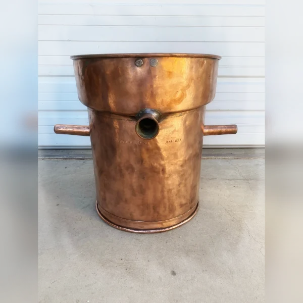 Elegant20Copper20Wine20Pitcher20Crafted20by20Hand20with20a20Delicate20Spout - ANTIQUITIESWAREHOUSES