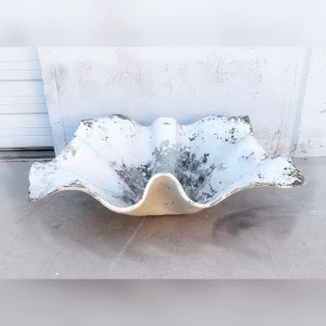 Elegant20and20Distinctive20Willy20Guhl20Kerchief20Planter20with20Plenty20of20Space - ANTIQUITIESWAREHOUSES