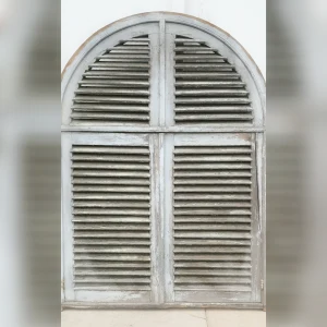 French20Shutters20Crafted20by20Hand20with20a20HalfRound20Transom - ANTIQUITIESWAREHOUSES