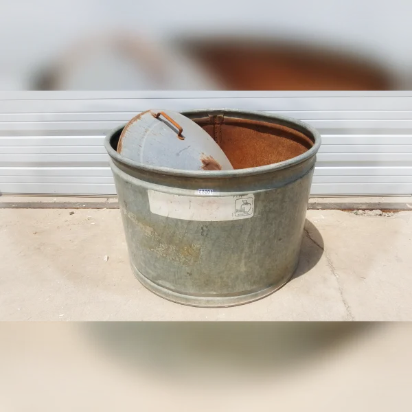 LongLasting20RustResistant20and20Robust20Galvanized20Zinc20Tub - ANTIQUITIESWAREHOUSES