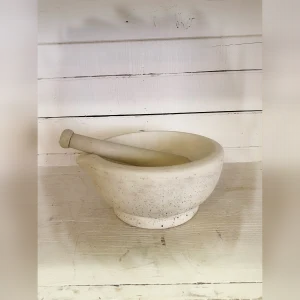 LongLasting20Spice20Mill20with20Large20Granite20Mortar20and20Pestle - ANTIQUITIESWAREHOUSES