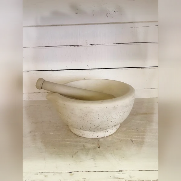 LongLasting20Spice20Mill20with20Large20Granite20Mortar20and20Pestle - ANTIQUITIESWAREHOUSES