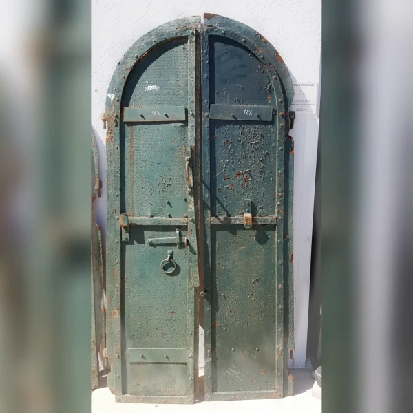 LongLasting20Window20ShuttersClassic20Iron20Shutters - ANTIQUITIESWAREHOUSES