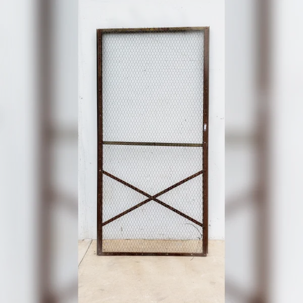 Metal20Barn20Door20with20Chicken20WireSturdy20Construction Metal20Barn20Door20with20Chicken20WireSturdy20Construction - ANTIQUITIESWAREHOUSES
