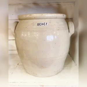 Old20French20Confit20Pot2020A20MustHave20for20Any20Country20Kitchen - ANTIQUITIESWAREHOUSES