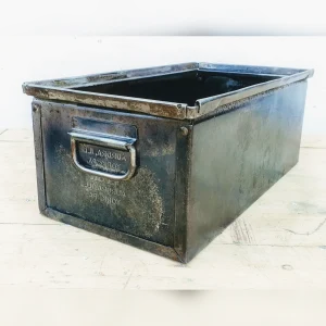 Old20Lyon20Metal20Drawers2020Rustic20Crate20Design20with20Distressing20and20Stripping - ANTIQUITIESWAREHOUSES