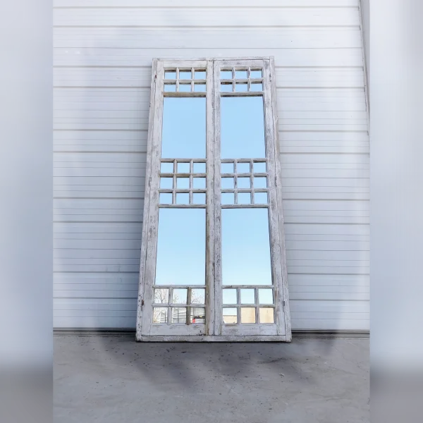 Rectangular20Mirror20with20a20Beautiful20Frame20and20HandPainted20Finish - ANTIQUITIESWAREHOUSES