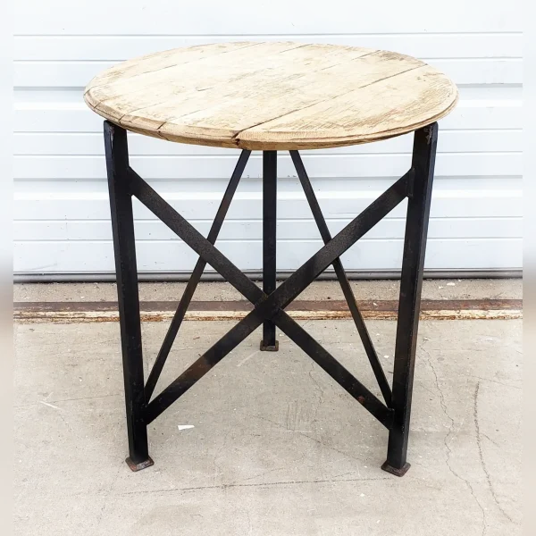 Repurposed20Whiskey20Barrel20End20Table2020A20Touch20of20Rustic20Elegance Repurposed20Whiskey20Barrel20End20Table2020A20Touch20of20Rustic20Elegance - ANTIQUITIESWAREHOUSES