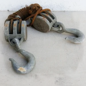 Robust20Pulleys20with20Two20Hooks20and20HeavyDuty20Rope - ANTIQUITIESWAREHOUSES