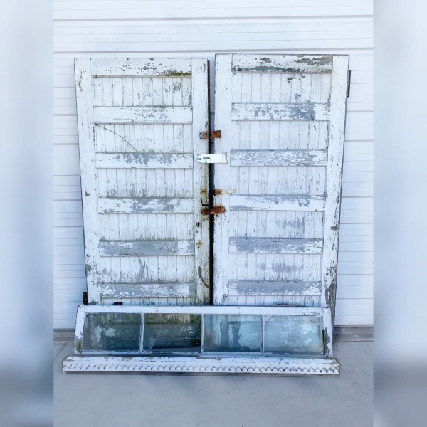 Rustic20Charm2020Vintage20White20Barn20Doors2020Transom - ANTIQUITIESWAREHOUSES