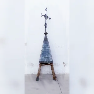 Spire20in20the20Gothic20style20with20a20decorative20top - ANTIQUITIESWAREHOUSES