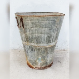 Stainless20Steel20Wine20Harvesting20Bucket20with20a20Rust20Guard - ANTIQUITIESWAREHOUSES