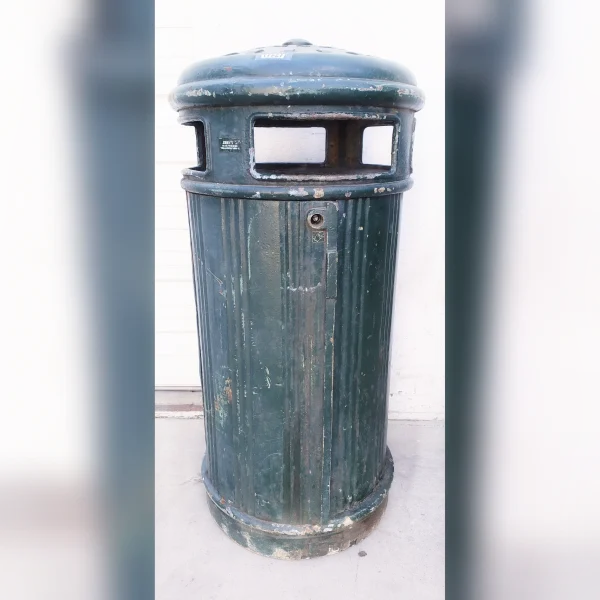 Strong20Steel20Garbage20Can20for20Serious20Disposal - ANTIQUITIESWAREHOUSES