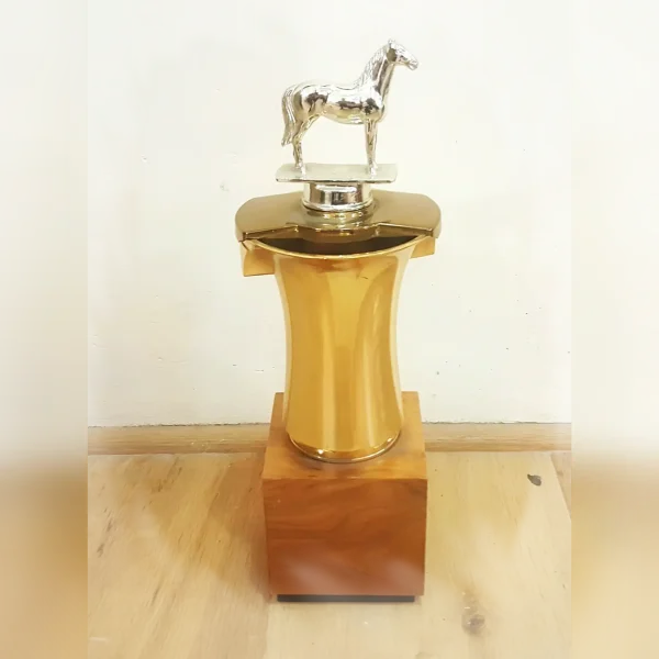 Stunning20Equestrian20Award20for20Victors - ANTIQUITIESWAREHOUSES