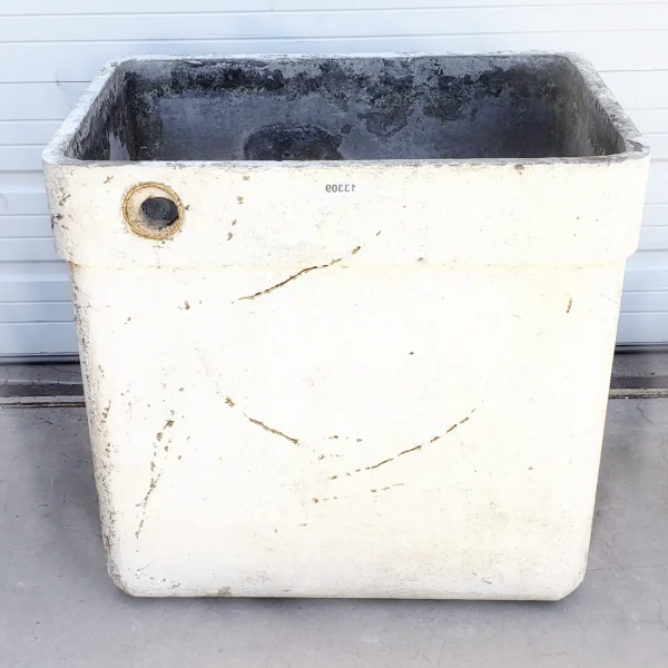 The20Willy20Guhl20Planter20is20a20Contemporary20Piece20with20a20Sleek20Modern20Shape - ANTIQUITIESWAREHOUSES