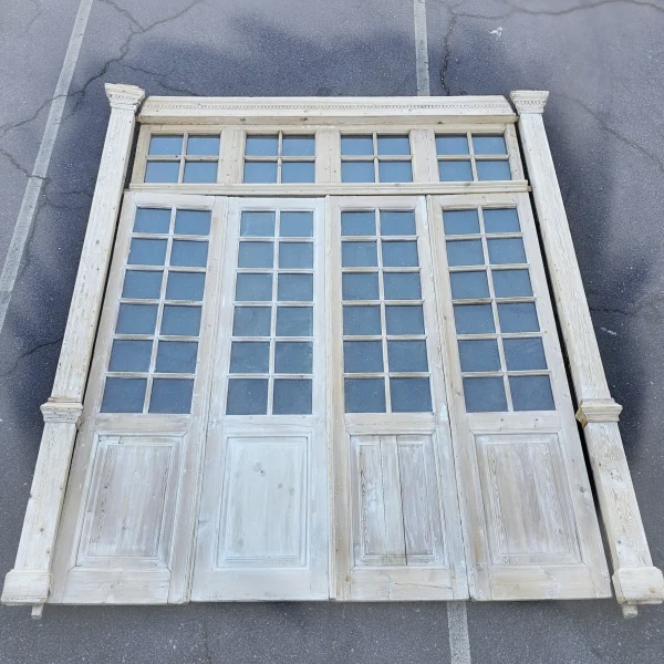 Transom20and20Glass20Panes20for20a20FourPiece20Distressed20Wood20Door20Set - ANTIQUITIESWAREHOUSES
