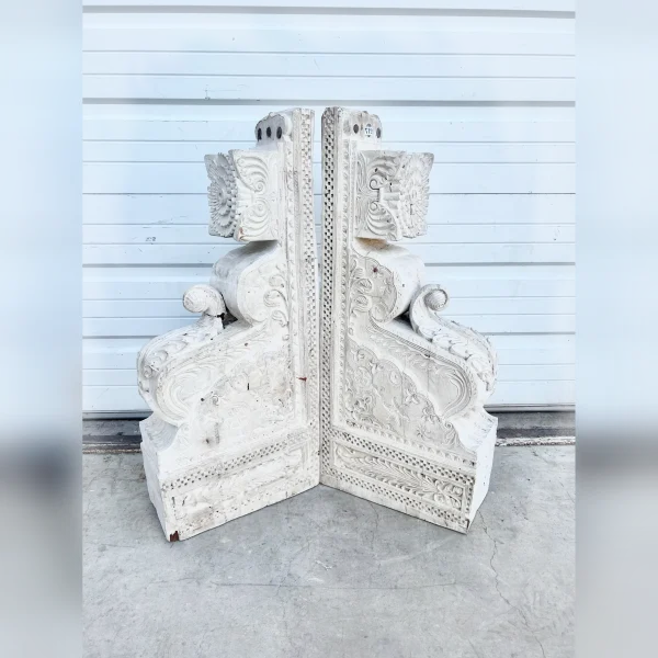 Two20220Beautifully20Crafted20Wood20Corbels - ANTIQUITIESWAREHOUSES