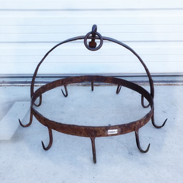 Wall20Mounted20Pot20Rack2020Sleek20and20Rustic20Round20Iron - ANTIQUITIESWAREHOUSES