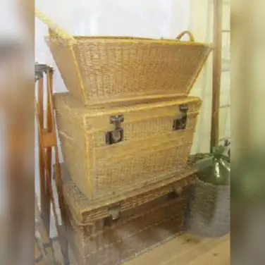 Woven20wicker20basket20with20an20open20top20for20storage Woven20wicker20basket20with20an20open20top20for20storage - ANTIQUITIESWAREHOUSES